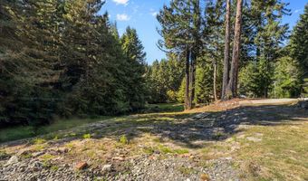 7097 Fickle Hill Rd, Arcata, CA 95521