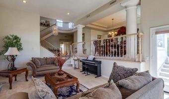 2464 Canyon Creek Rd, Escondido, CA 92025