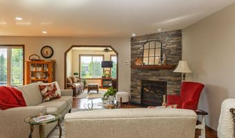 2111 Robins Nest SE, Alexandria, MN 56308