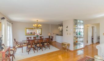 7628 WESTLAKE Ter 74, Bethesda, MD 20817