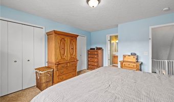 435 Berry Ridge Dr, Amherst, OH 44001