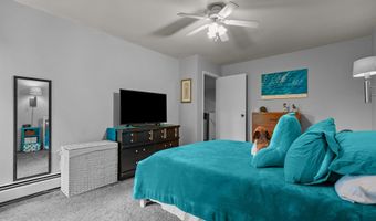 206 ROYAL Ct 12, Appleton, WI 54915
