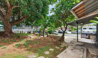 1037 Kina St, Kailua, HI 96734
