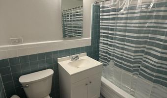 4390 LORCOM Ln 810, Arlington, VA 22207