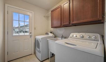 36 E MOYER Dr, Bear, DE 19701