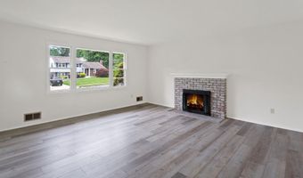 7106 JAYHAWK St, Annandale, VA 22003