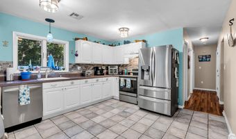 27 Frederick Dr, Bayville, NJ 08721