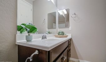 164 E PRESCOTT Dr, Chandler, AZ 85249