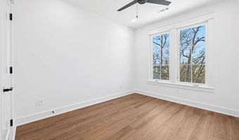 825 NW 14th St, Bentonville, AR 72712