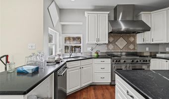 410 Gillham Ct, Ballwin, MO 63021