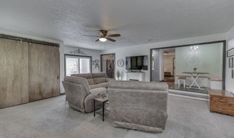 110 N Tresslar Ave, Bargersville, IN 46106