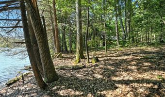 570 McGrath Pond Rd, Belgrade, ME 04917