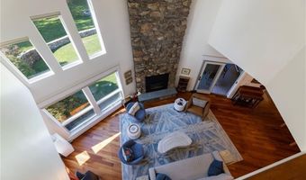 77 Pond Shore Dr, Charlestown, RI 02813