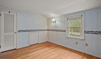 53 Charcalee Dr, Cranston, RI 02921