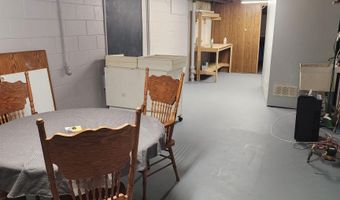 540 Fairlane Dr, Alma, MI 48801