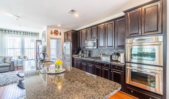 21766 HARROUN Ter, Ashburn, VA 20147
