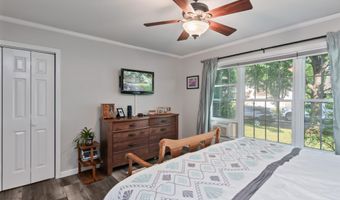 29 Grey Meadow Dr, Burlington, VT 05408