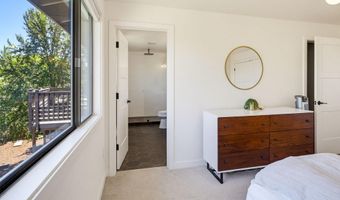 1509 Woodland Dr, Ashland, OR 97520
