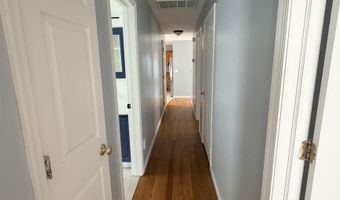 143 W 1ST St 2, Bayonne, NJ 07002