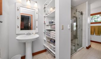 33943 Mill Creek Dr, Adel, IA 50003