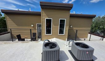 4106 GAULT Pl NE 5, Washington, DC 20019