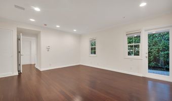 4446 Hayvenhurst Ave, Encino, CA 91436