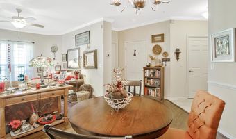 5301 WYNDHOLME Cir 302, Baltimore, MD 21229