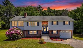 55 Burnham Rd, Billerica, MA 01862