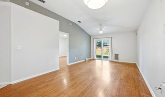 410 MAIN St, Atlantic Beach, FL 32233