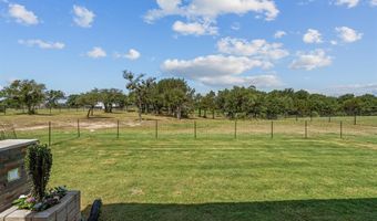 381 Oak Meadow Ln, Weatherford, TX 76085