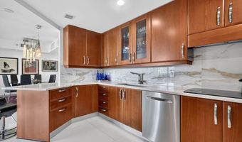 19400 Turnberry Way 921, Aventura, FL 33180