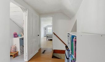 338 N Main St, Amherst, WI 54406