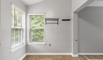 15605 EVERGLADE Ln A303, Bowie, MD 20716