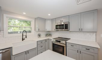 32 Raymond Rd, Auburn, NH 03032