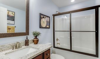 6225 Emerald Lake Dr, Biloxi, MS 39532