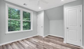 305 Mountainside Dr, Alloway, NJ 07422