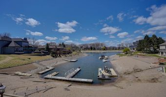 1700 Riverwood Dr, Bismarck, ND 58504