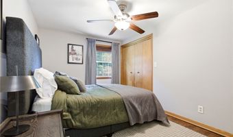 858 Cliffside Dr, Akron, OH 44313