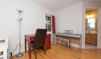 1524 N KENTUCKY St, Arlington, VA 22205