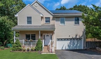 25 Oakshades Ave, Aberdeen, NJ 07747