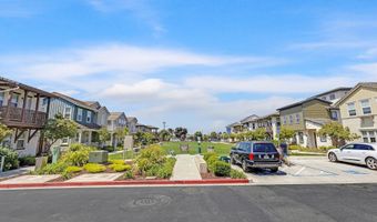 2683 5th St, Alameda, CA 94501