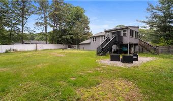 14 Deer Run Dr, Coventry, RI 02816