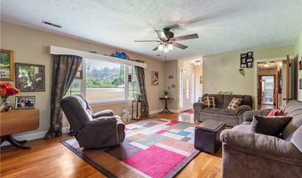 621 Bethesda Ave, Aberdeen, NC 28315