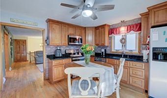 25 Cedar Grove Dr, Exeter, RI 02822