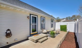 1713 Mckay Dr, Knoxville, IA 50138