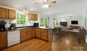 35 Evelyn Acres Dr, Asheville, NC 28806