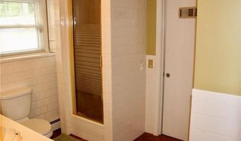 31 BARNES Ave, Johnston, RI 02919