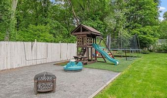 18 Rodman Rd, Ashland, MA 01721