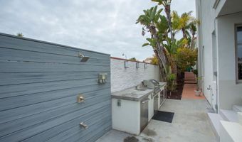 7124 Aviara Dr, Carlsbad, CA 92011