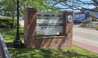 68 Center St 20, Barnstable, MA 02630